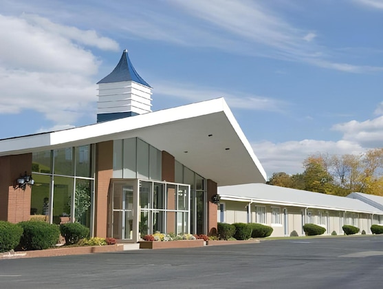Gallery - Monticello Inn Framingham