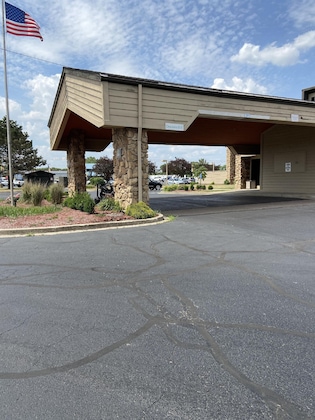 Gallery - Quality Inn & Suites