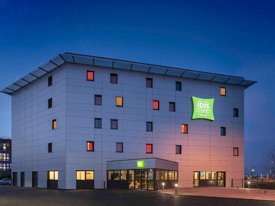Gallery - Ibis Styles Romans Valence Gare Tgv