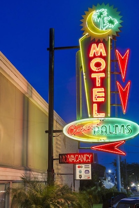 Gallery - Crescent Palms Motel