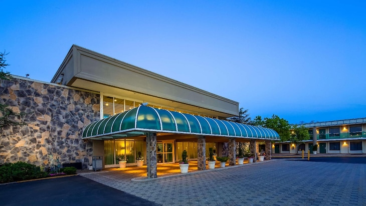 Gallery - Best Western Plus Ottawa Kanata Hotel & Conference Centre