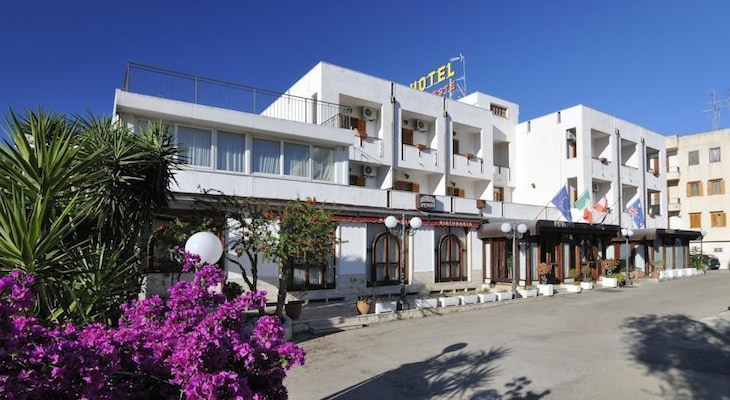 Gallery - Hotel Apeneste