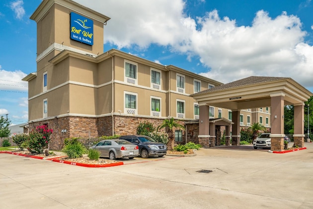 Gallery - Rest Well Inn & Suites