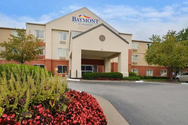 Gallery - Baymont By Wyndham St. Charles