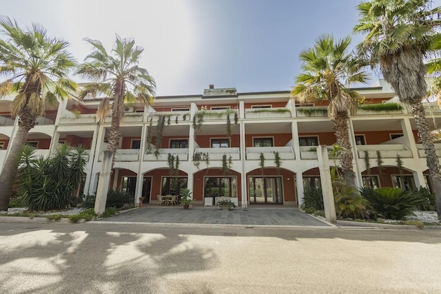 Gallery - Prince Franklyn Hotel