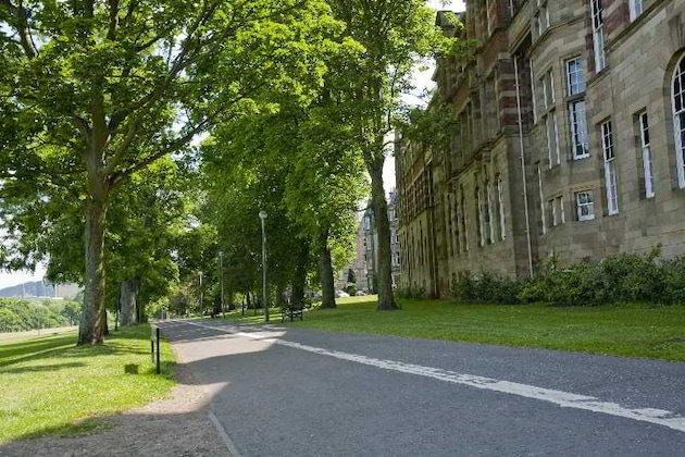 Gallery - Merchiston Residence