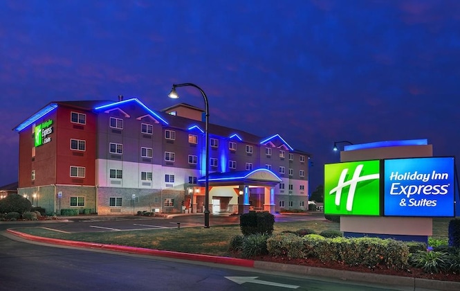 Gallery - Holiday Inn Express Hotel & Suites Jenks, An Ihg Hotel