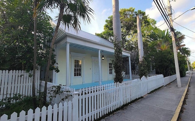 Gallery - Paradise Inn Key West - Adults Only