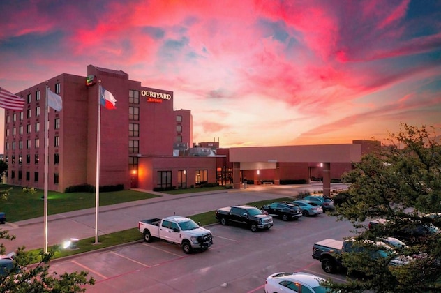 Gallery - Courtyard Killeen Marriott