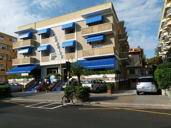 Gallery - Hotel Paradise
