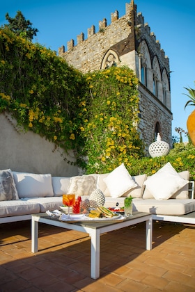 Gallery - Villa Taormina