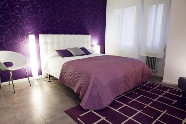 Gallery - Six Rooms