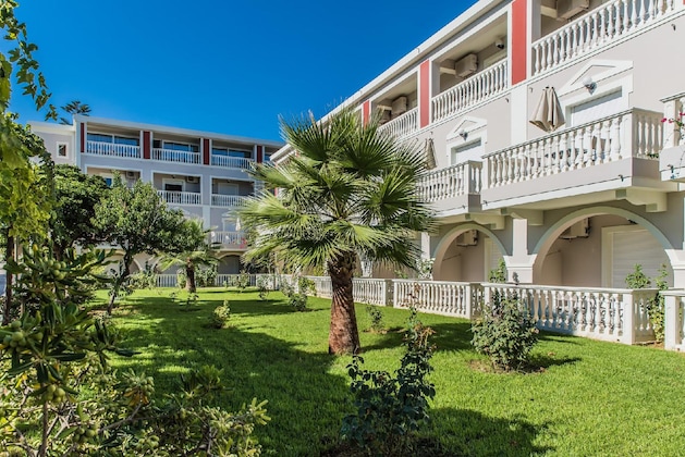 Gallery - Belussi Beach Hotel & Suites