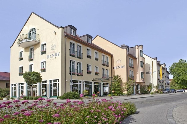 Gallery - Hotel Henry