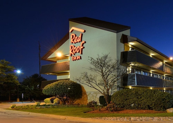 Gallery - Red Roof Inn Plus+ Chicago - Northbrook Deerfield