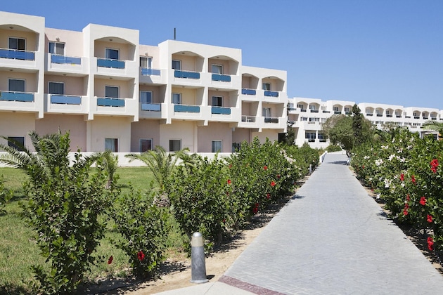 Gallery - Sovereign Beach Hotel - All Inclusive
