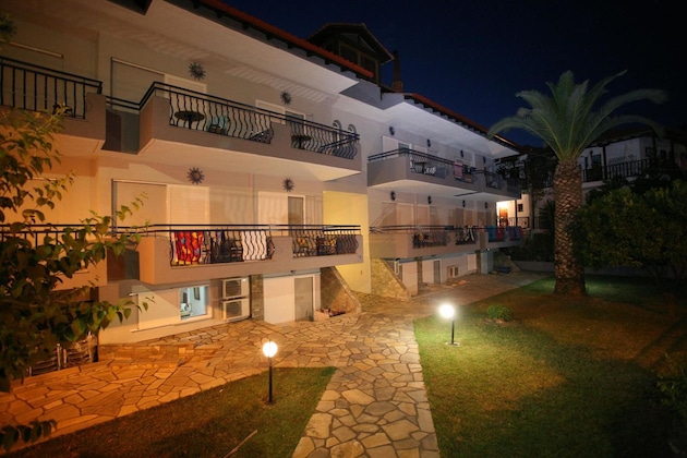 Gallery - Royal Hotel And Suites