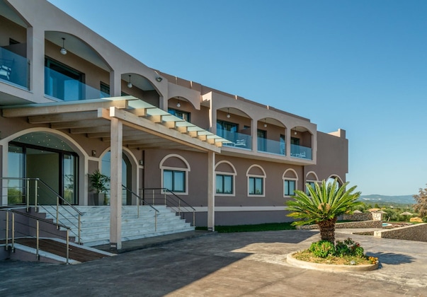 Gallery - Elegance Luxury Executive Suites - Adults Only