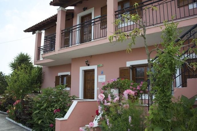 Gallery - Chrysanthy Apartments