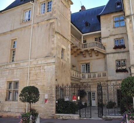 Gallery - Hôtel D'haussonville
