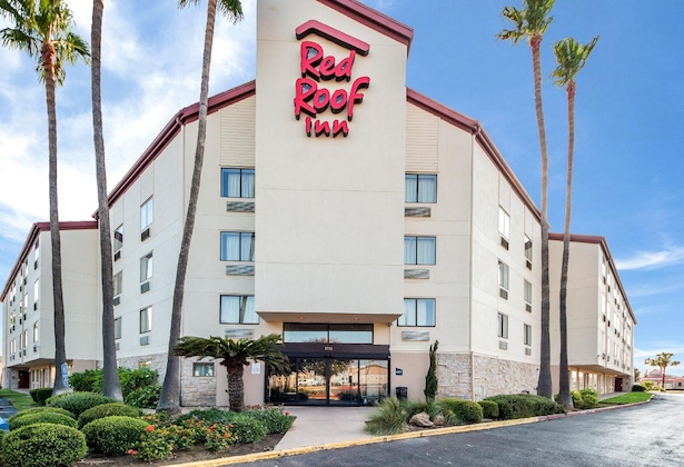 Gallery - Red Roof Inn Laredo