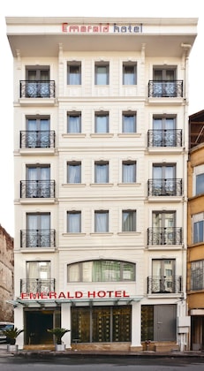 Gallery - Emerald Hotel