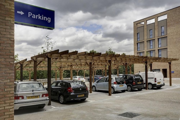 Gallery - Holiday Inn Express London - Excel By Ihg