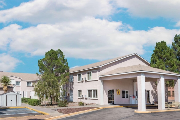 Gallery - Super 8 By Wyndham Socorro