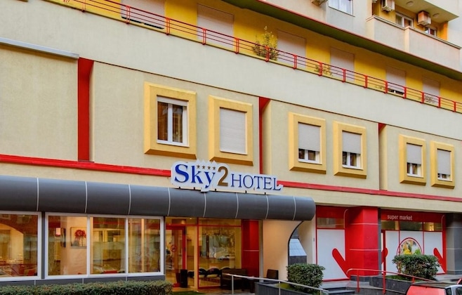 Gallery - Sky 2 Hotel