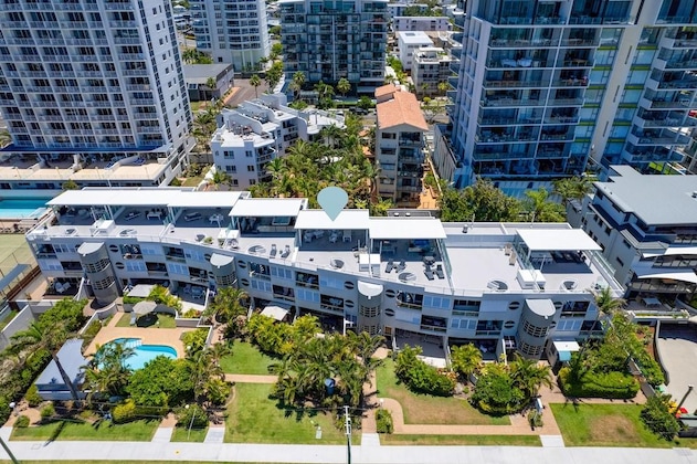 Gallery - Sundeck Gardens
