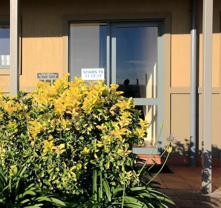 Gallery - Travellers Motor Village