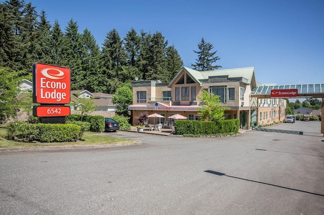 Gallery - Motel 6 Surrey, Bc