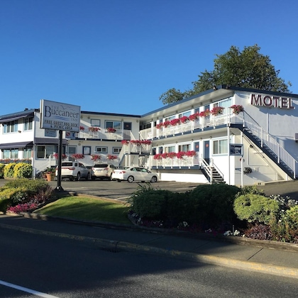 Gallery - Buccaneer Inn