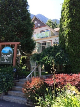 Gallery - Evergreen Bed & Breakfast
