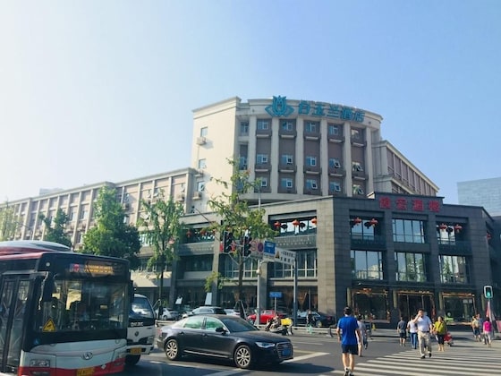 Gallery - Magnotel Chengdu Taikoo Li Dong Feng Bridge