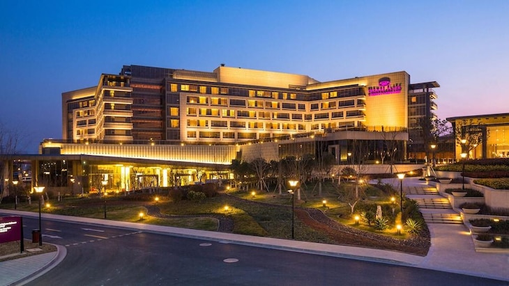 Gallery - Crowne Plaza Shanghai Anting - 20 Minutes Drive To National Exhibition And Convention Center & 15 Minutes Drive To F1