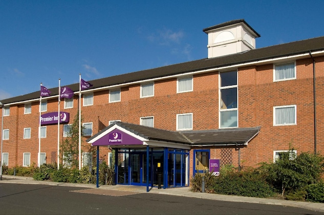Gallery - Premier Inn Newcastle (Washington)