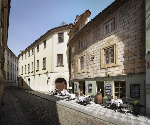 Gallery - Black Star Suites