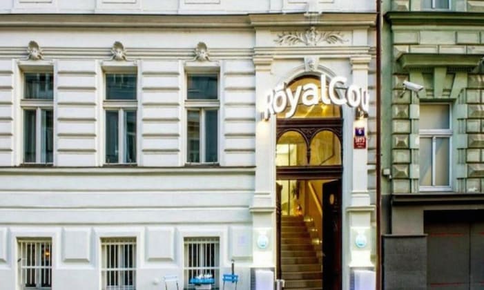 Gallery - Royal Court Legerova