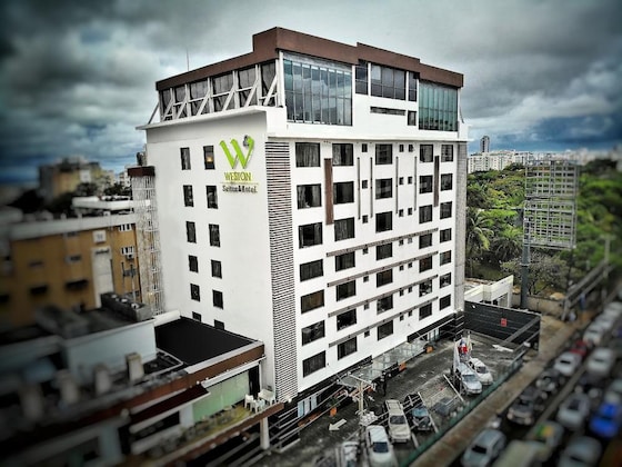 Gallery - Weston Suites & Hotel