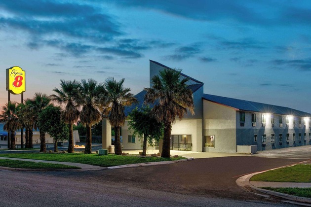 Gallery - Super 8 By Wyndham New Braunfels I-35