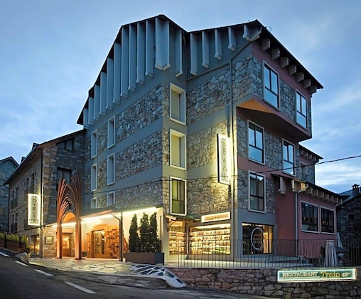 Gallery - Hostal Pey