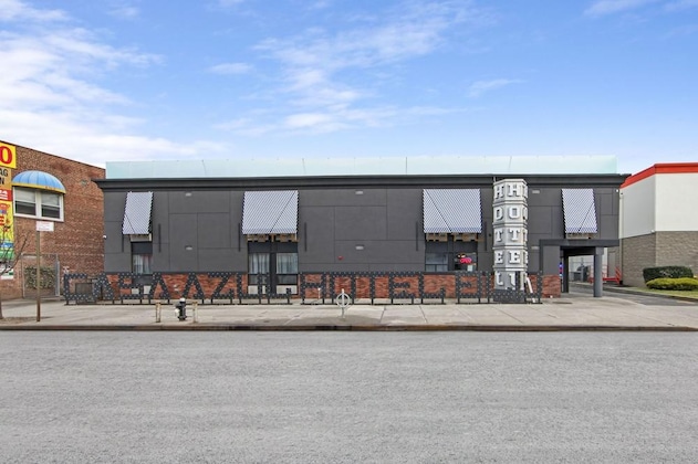 Gallery - Casa Azul Hotel Blu Jfk