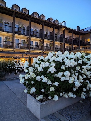 Gallery - Bauer Hotel & Restaurant