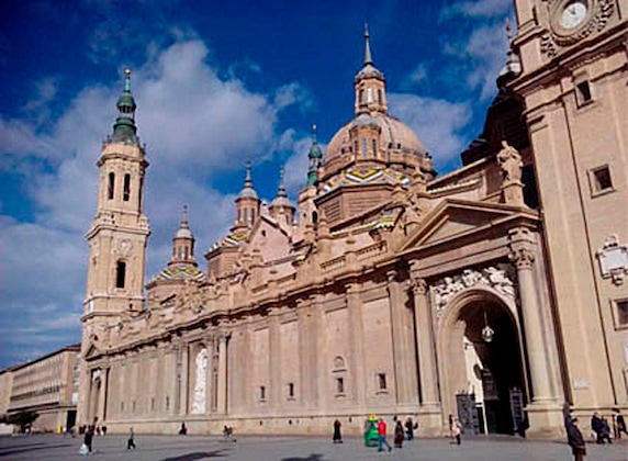 Gallery - Dos Torres Pilar