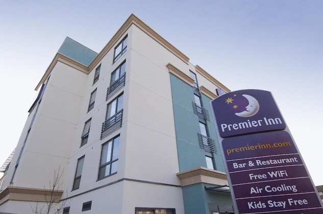 Gallery - Premier Inn Loughborough