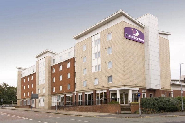 Gallery - Premier Inn Manchester (Deansgate Locks)