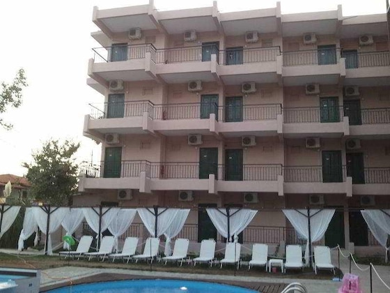 Gallery - Golden Beach Hotel