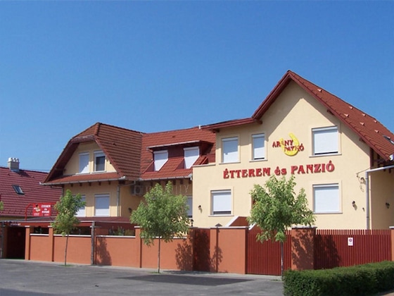 Gallery - Arany Patkó Pension
