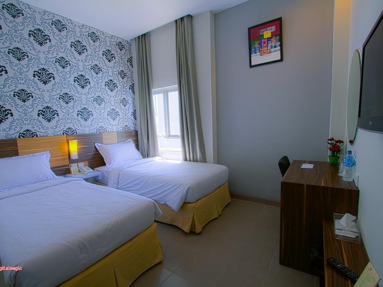 Gallery - Splash Hotel